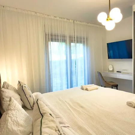 Villa Vista Podbor
