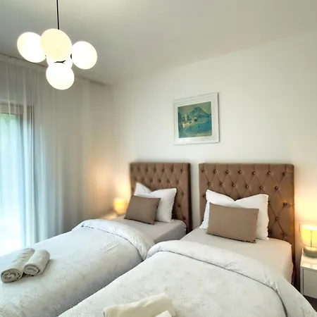 Vista Villa *