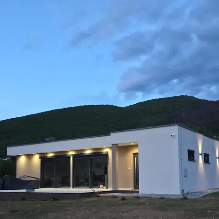 Vista Villa Podbor